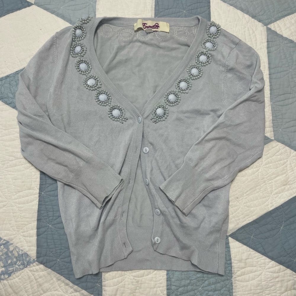 Emmelee size L blue sweater